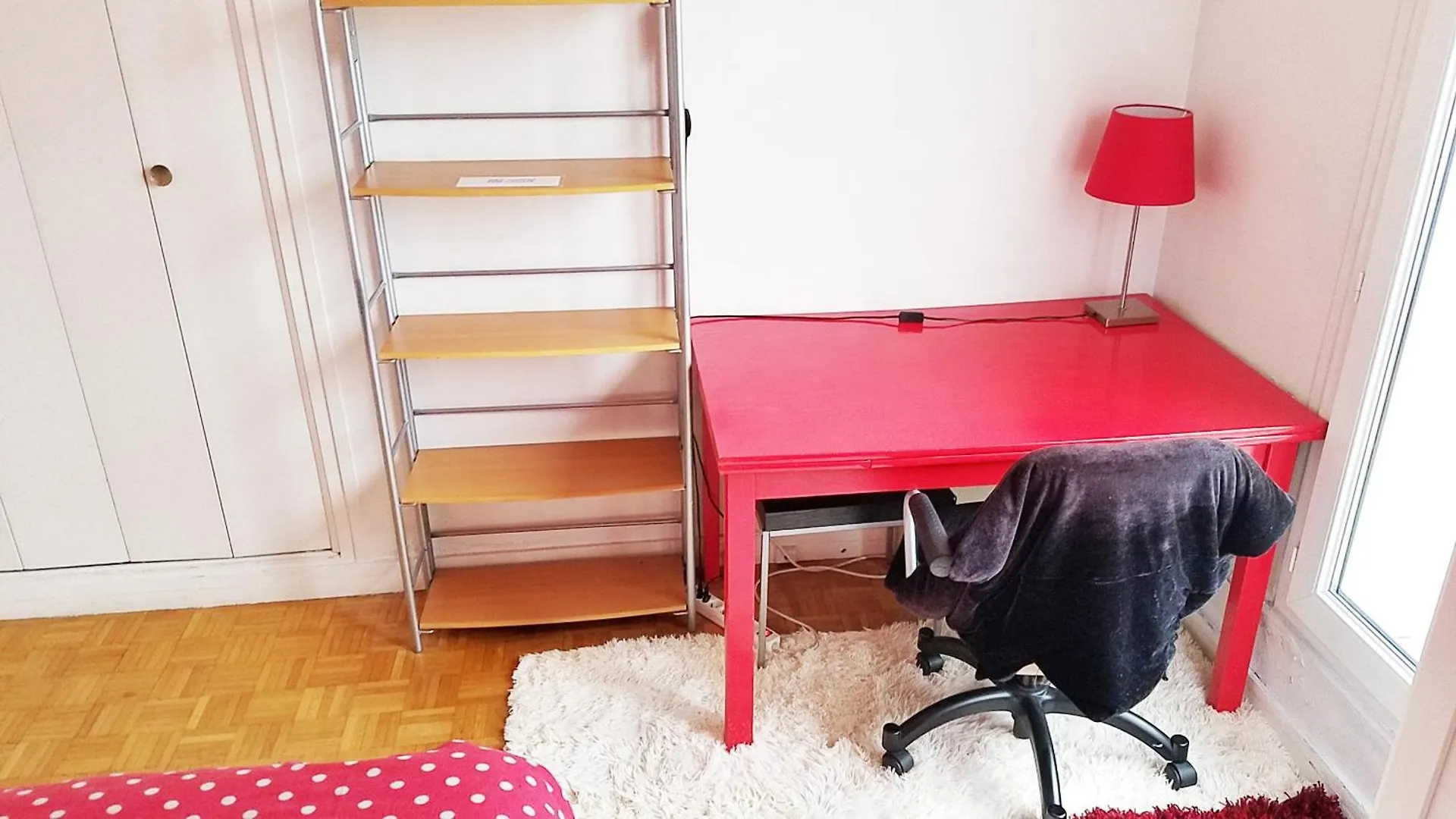 King Bedroom And Terrace In Paris Center, Shared Bathroom Проживание в семье